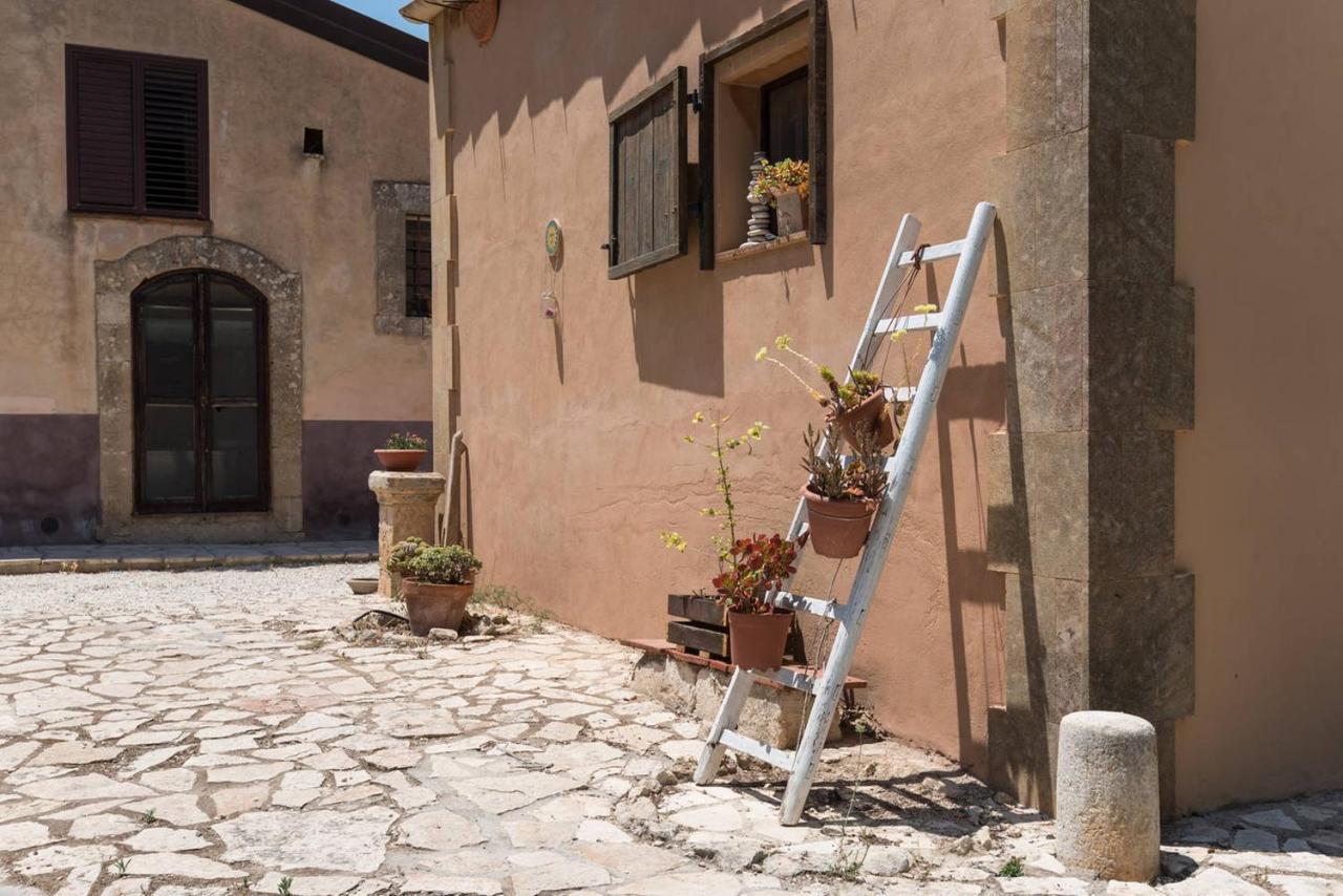 Agriturismo Terra Di Pace Noto Eksteriør bilde